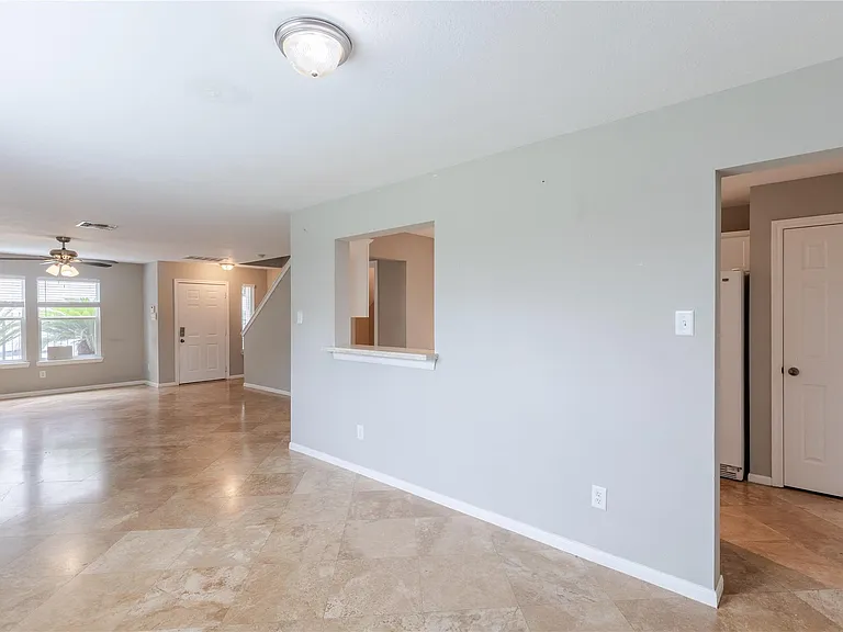 1118 Wilson St — Photo 11