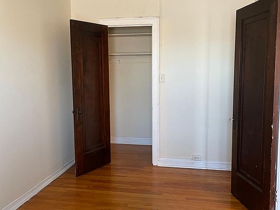 4th image of 1211 W Elmdale Ave #3FA