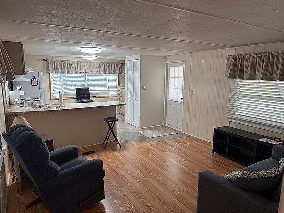 5th image of 45 Corey Ave