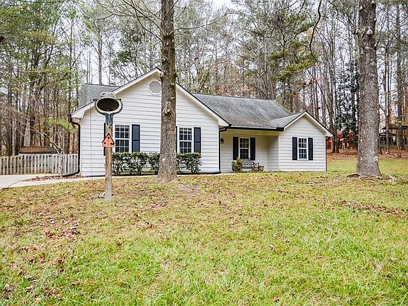 3rd image of 1413 Reed Ln