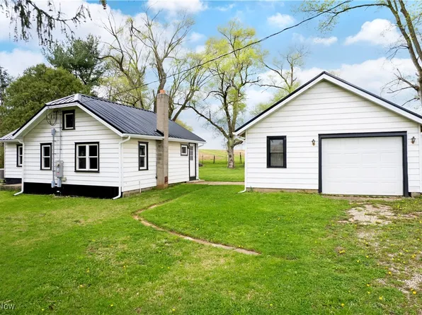 11192 Akron Rd, Marshallville, OH 44645