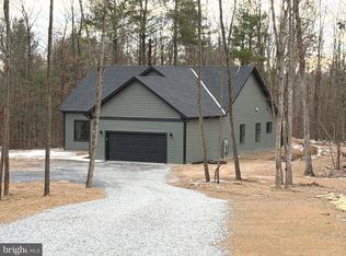 115 Mayapple Ct, Hedgesville, WV