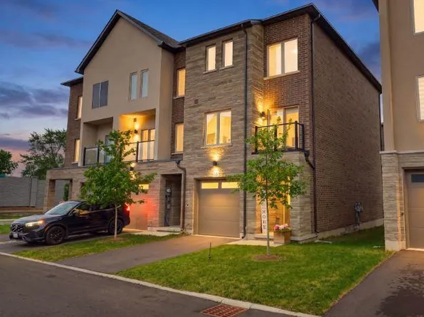 16 Raspberry Ln, Hamilton, ON L0R 1W0