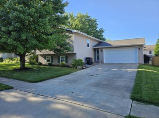 409 Carriage Hills Rd, Normal, IL 61761