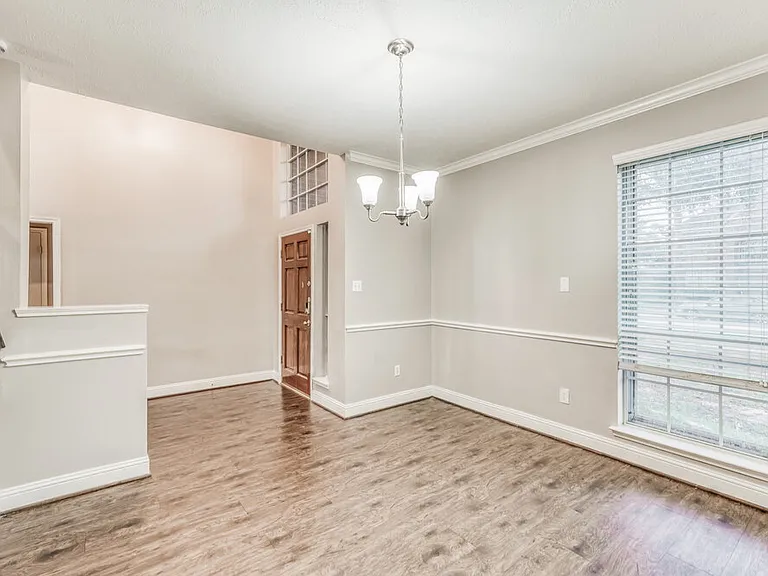 15303 Goodman St — Photo 6