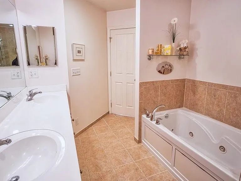 31 Mallard Pl #31 — Photo 11