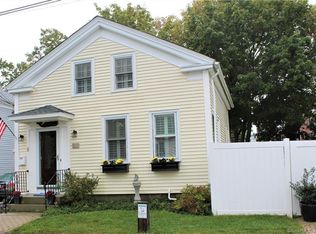 4 Forsyth St, Mystic, CT 06355