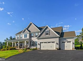 8075 Blue Hills Dr, Warrenton, VA 20186