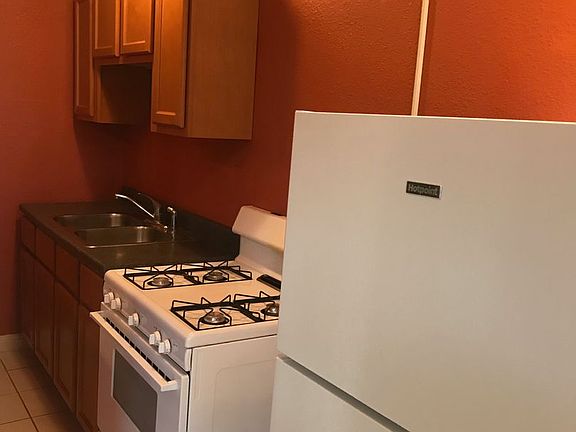 5th image of 1527 N Marshall St APT 23