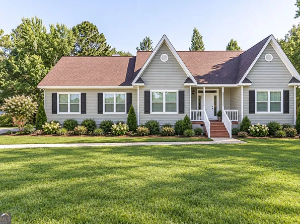 217 Cedar Lake Cir, Cordele, GA 31015