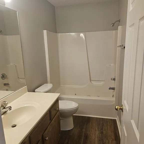 153 Bittersweet Dr — Photo 23
