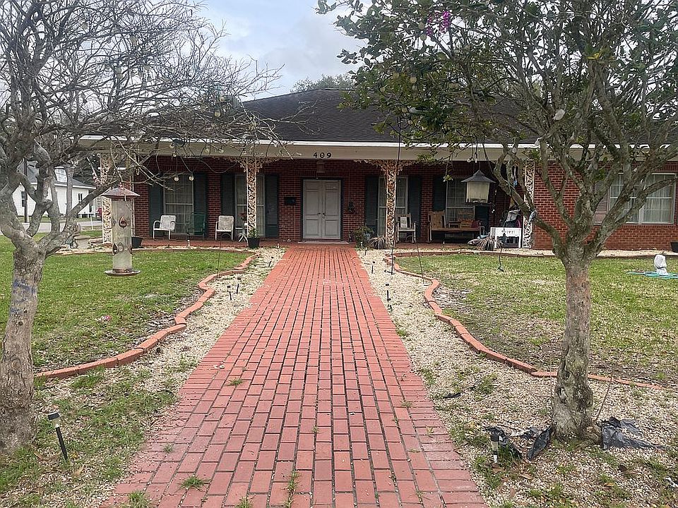 1st image of 409 N Lejeune Ave
