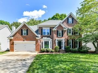 8904 Leinster Dr, Charlotte, NC 28277