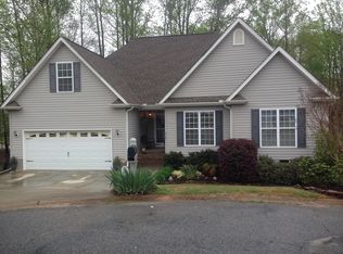 519 Usher Ct, Boiling Springs, SC 29316