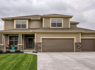 2573 W Dartmouth St, Olathe, KS 66061