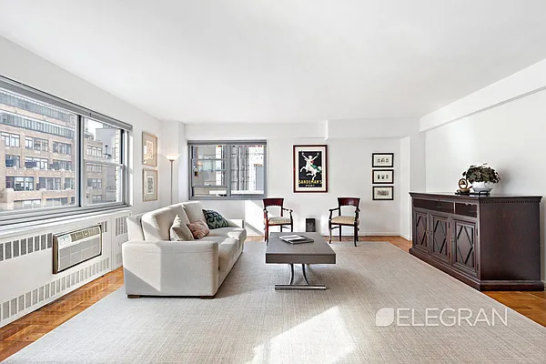 Sold by (Legacy) Elegran | media 1