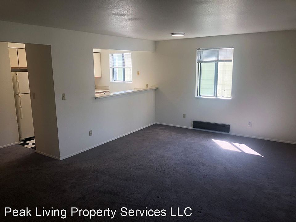 1st image of 10540 Whitman Ave N #8736463