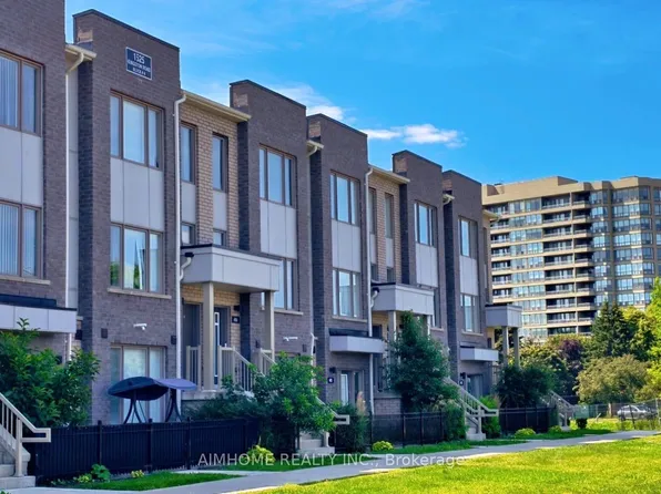 1525 Kingston Rd #403, Pickering, ON L1V 0E9