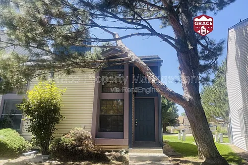 453 S Kittredge St #A Photo 1 453 S Kittredge St #A Photo 1