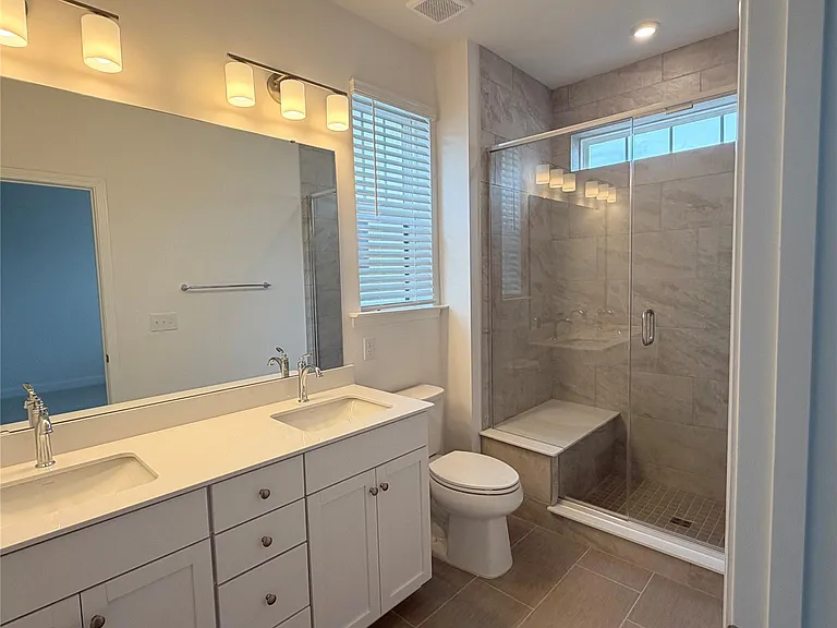 15351 Ballancroft Pkwy — Photo 12