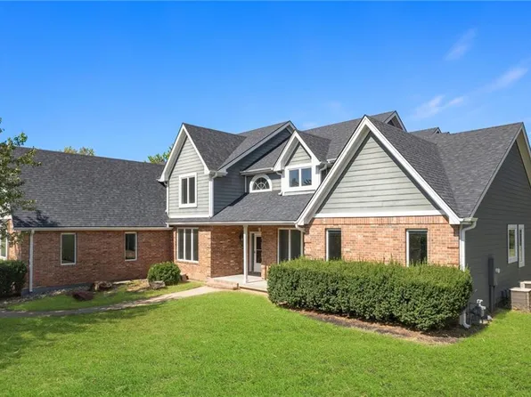 18502 W 64th St, Shawnee, KS 66218