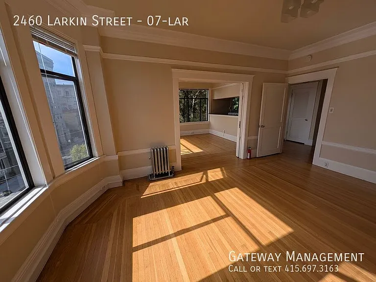 2460 Larkin St #7 — Photo 10