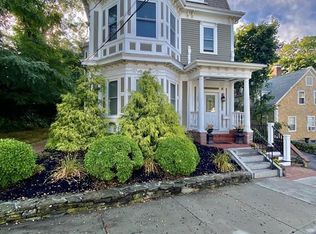 38 Russell St APT 2, Plymouth, MA 02360