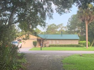 1015 Pine Tree Dr, Eustis, FL 32726