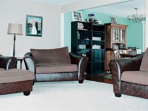 3rd image of 10019 Belmeadow Dr