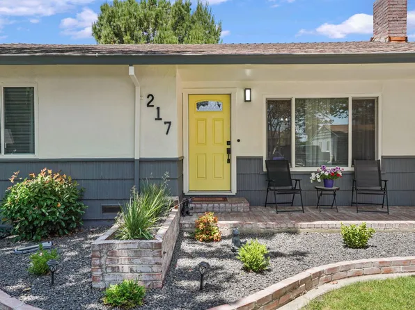 217 E Mayfair Ave, Stockton, CA 95207