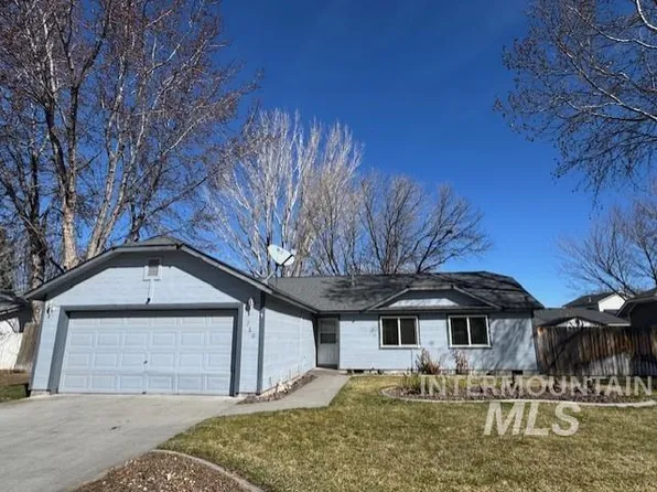 760 Willow Dr, Mountain Home, ID 83647