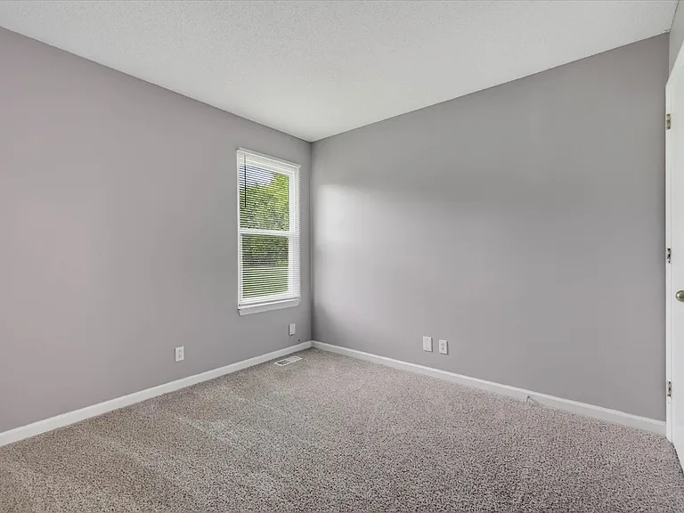 91 Grassmire Dr — Photo 24
