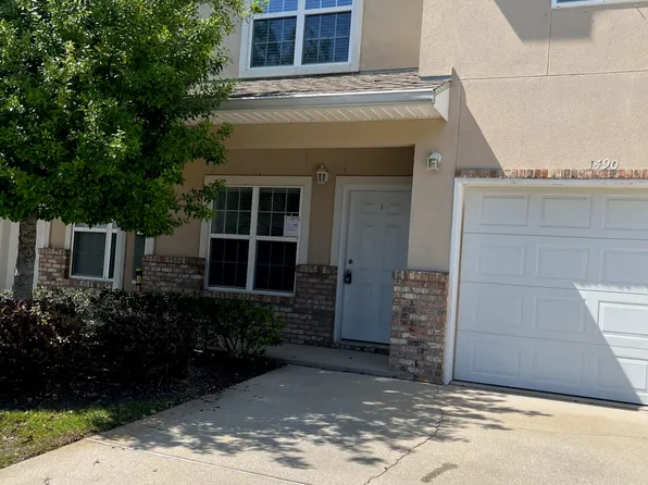 1490 Bentley Cir, Fort Walton Beach, FL 32547