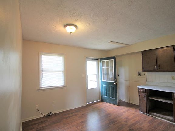 5th image of 480 Schenkel Ln