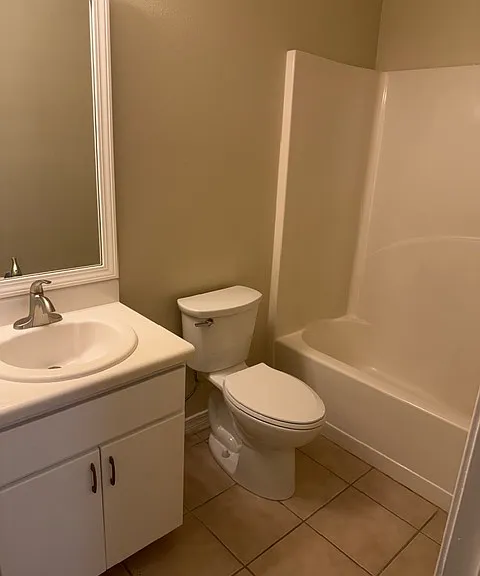 1674 Sycamore Ave — Photo 11