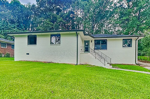 360 Simpson Ter NW Photo 1