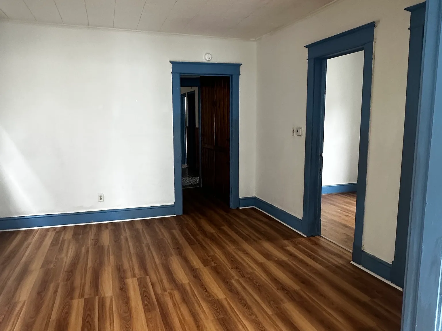 3 bed, 1100 sqft, $1,500 — Photo 3