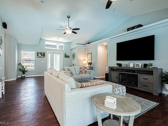 5th image of 6581 Idlewild St