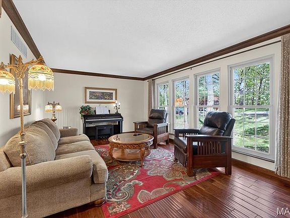 4th image of 1517 Lingonberry Ct
