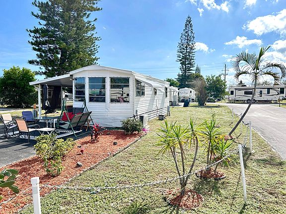 2nd image of 875 NE 48 Th St Lot 352