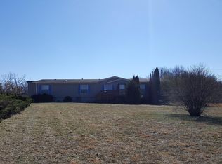3130 Old Highway 31 E, Westmoreland, TN 37186