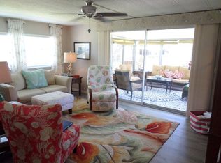 5882 Camelot Dr N, Sarasota, FL 34233