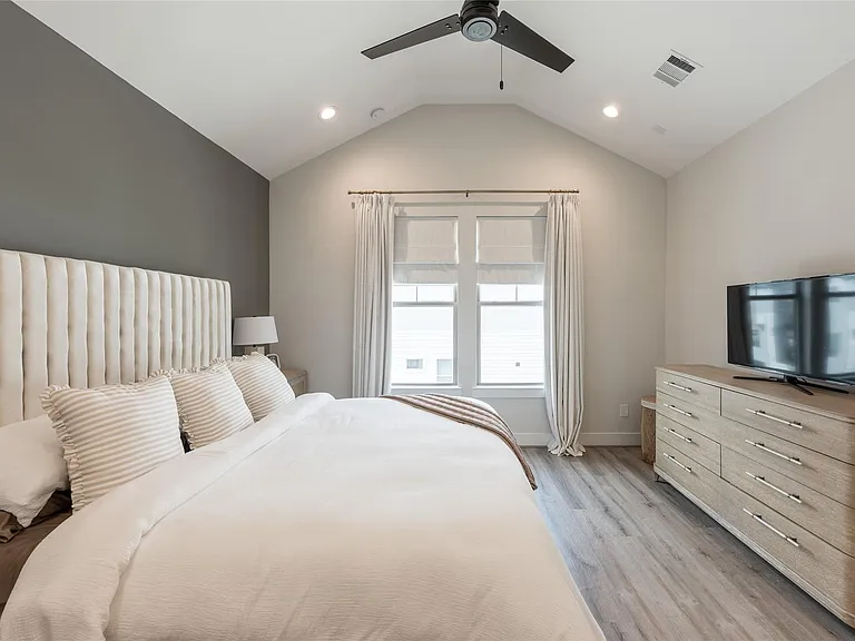 5306 Creekmont Timbers Trl — Photo 23