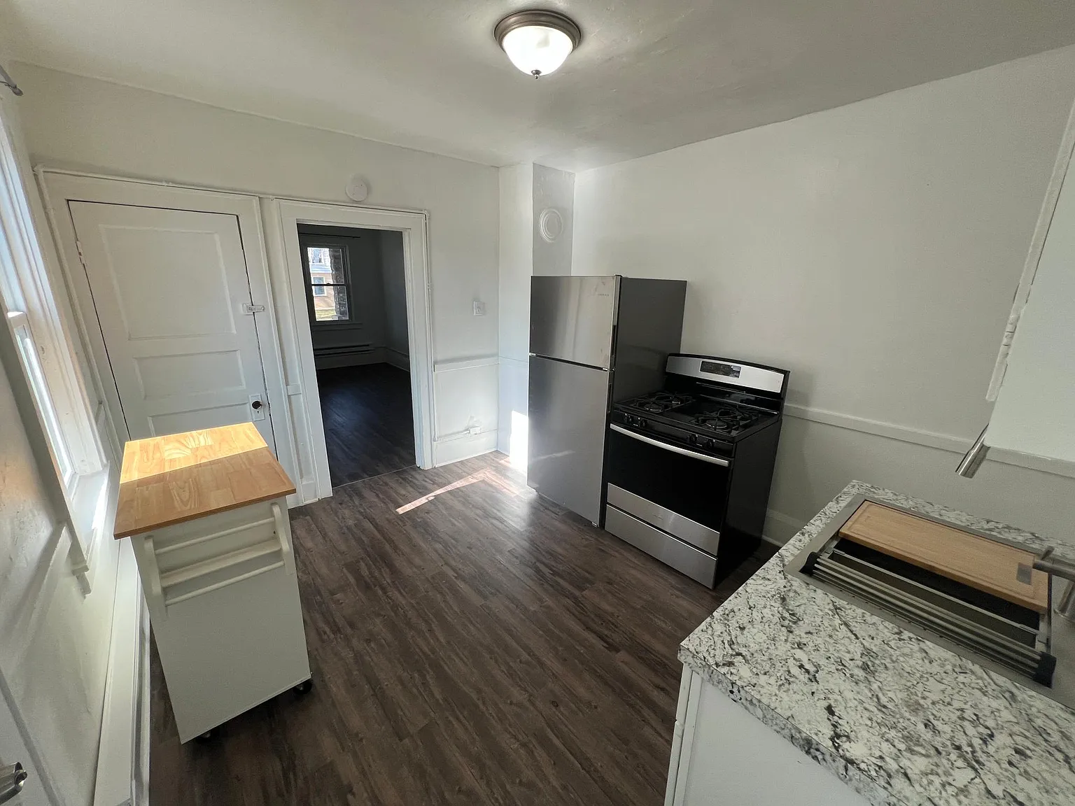 638 S 62nd St — Photo 3