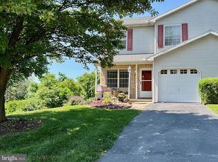 2995 Robin Rd, York, PA 17404