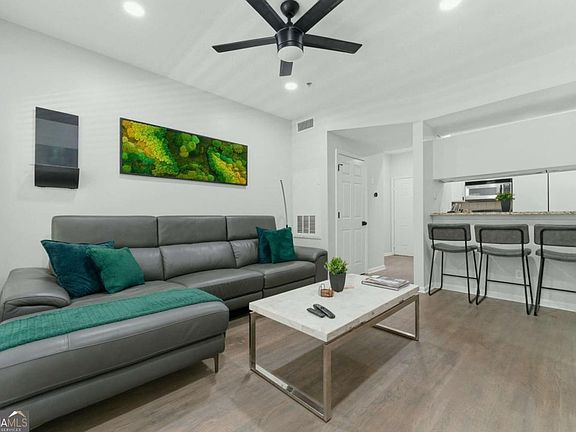 5th image of 1250 Parkwood Cir SE Unit 1214
