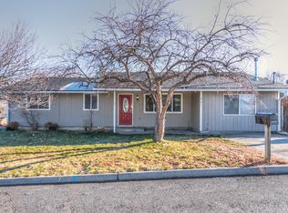 461 SE 7th St, Madras, OR 97741