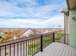 Peak at Painted Ridge, Aurora, CO 80013