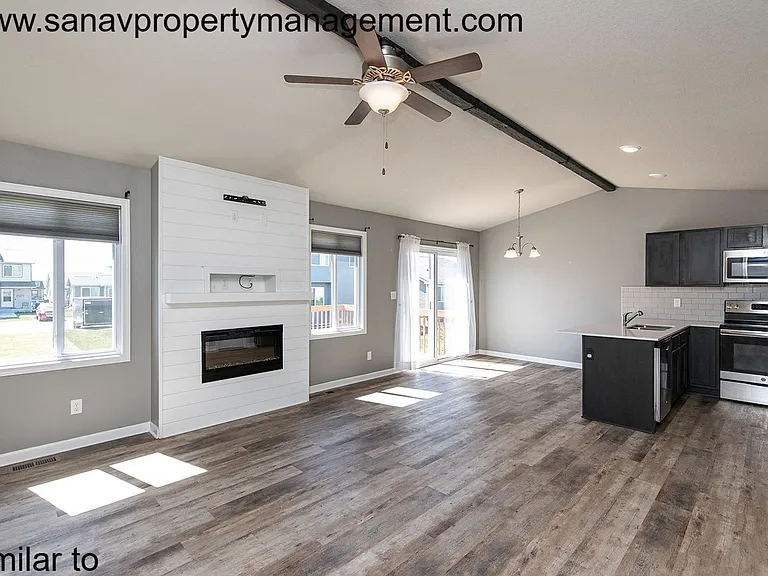 3040 Worchester Dr — Photo 2