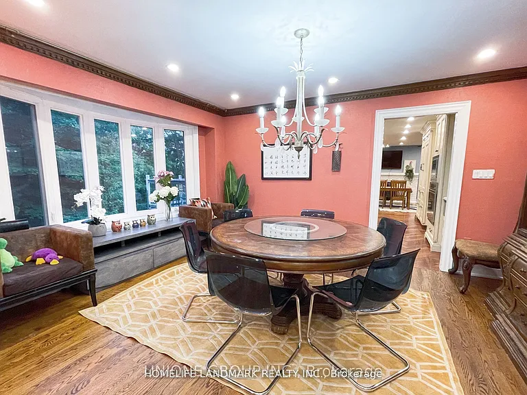2415 Jarvis St #B5 — Photo 16